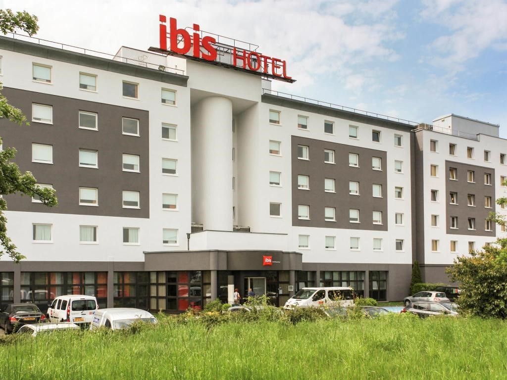Ibis Aeroport Luxembourg Front