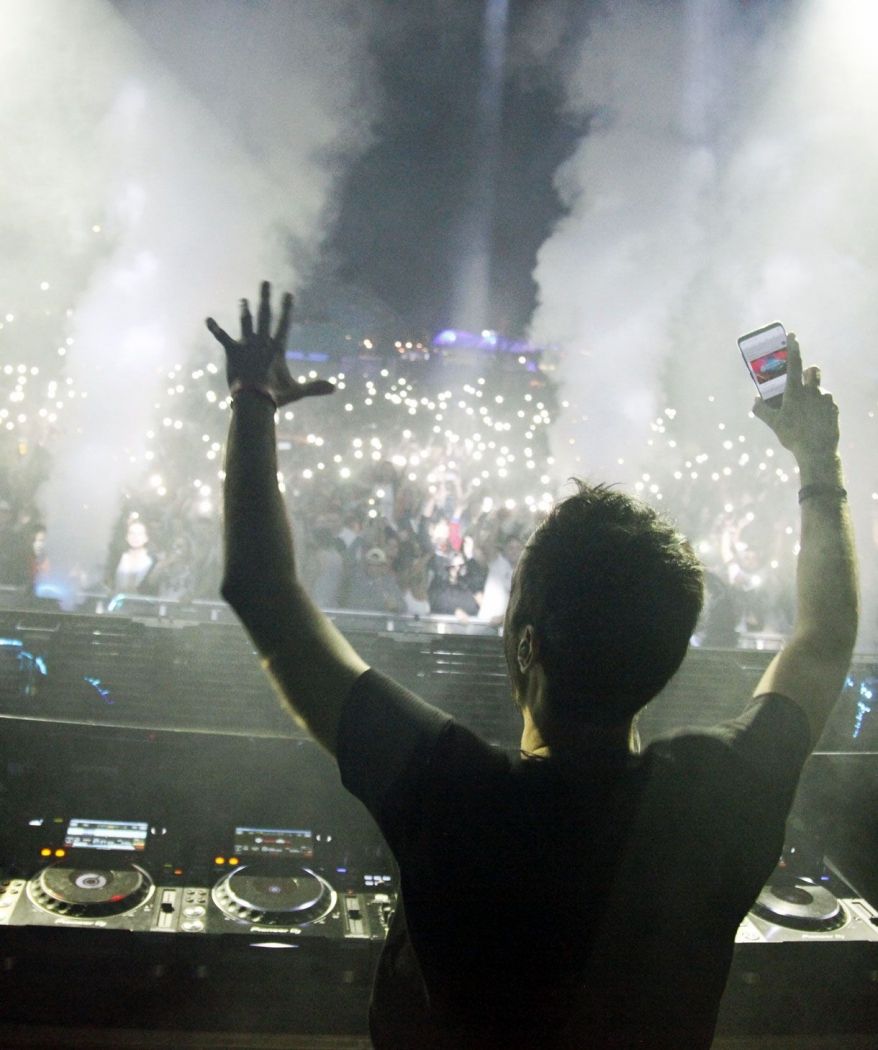dj e lake echternach