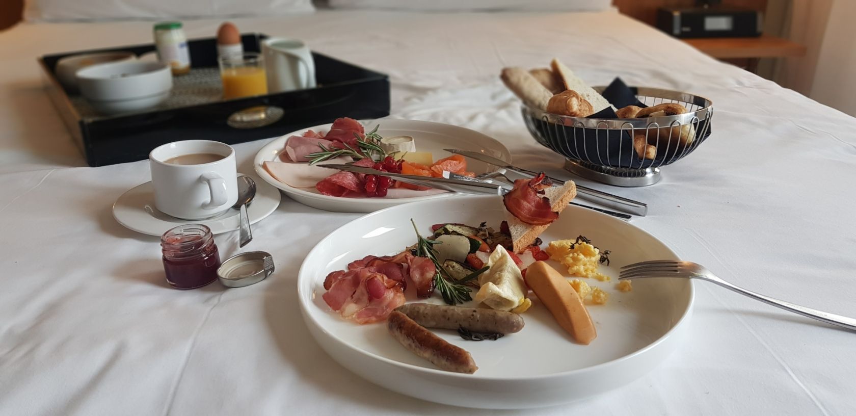 Hotel Meliá Luxembourg Breakfast in the room