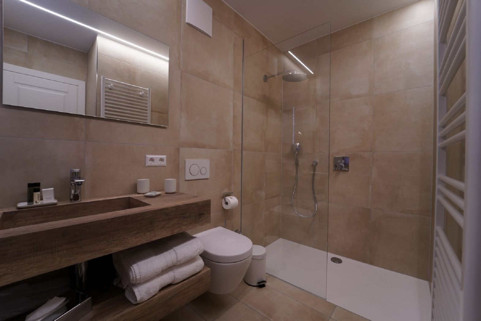 Hotel Monvillage Badezimmer
